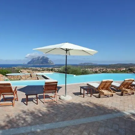 Sleeps 14 Pool Air Con Wifi Villa