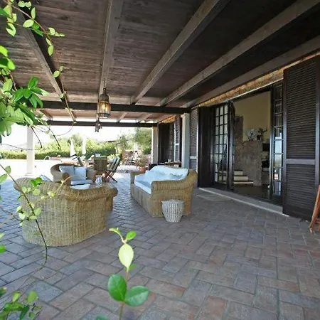 Sleeps 14 Pool Air Con Wifi 빌라